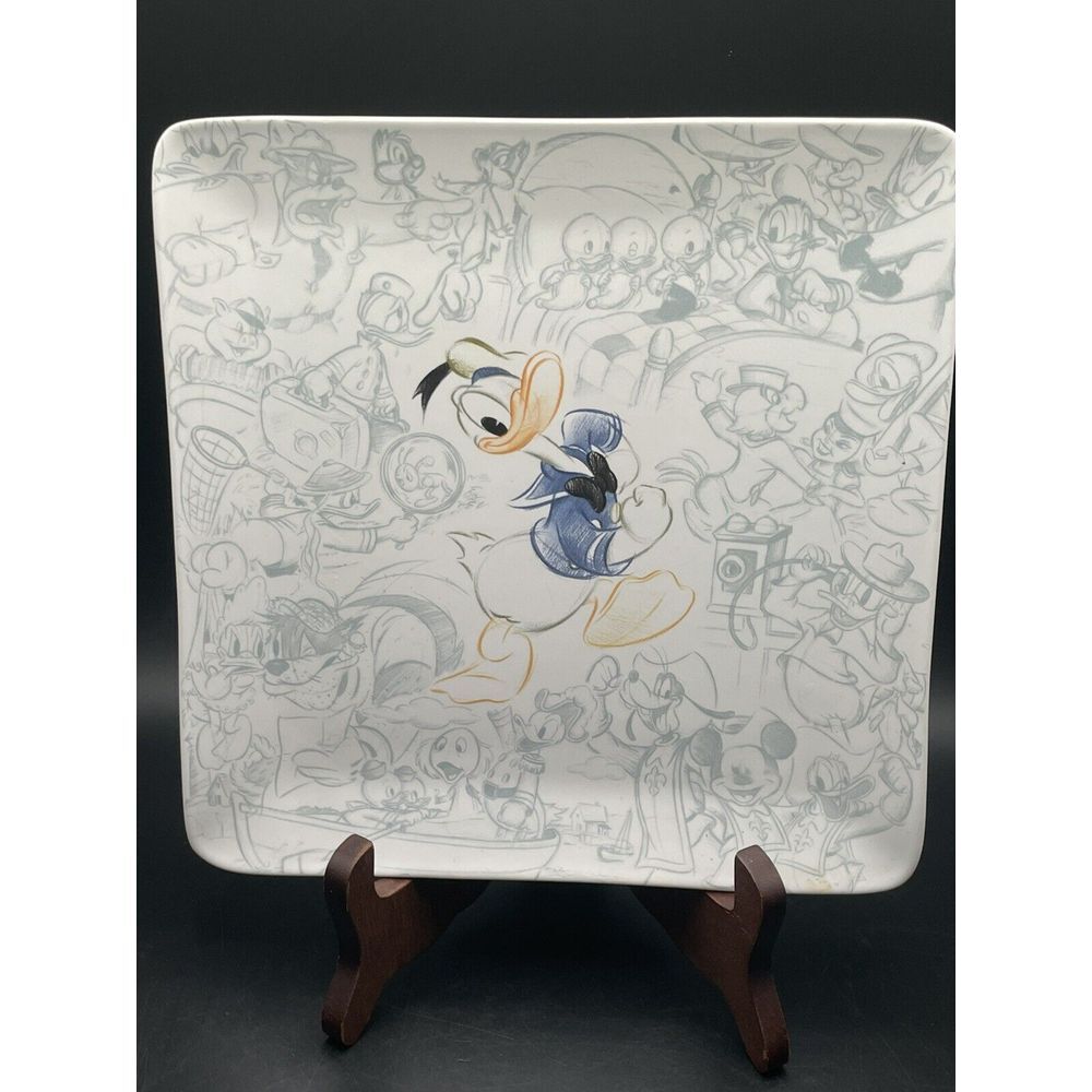 DISNEY STORE STUDIO COLLECTION‎ PLATE DONALD DUCK